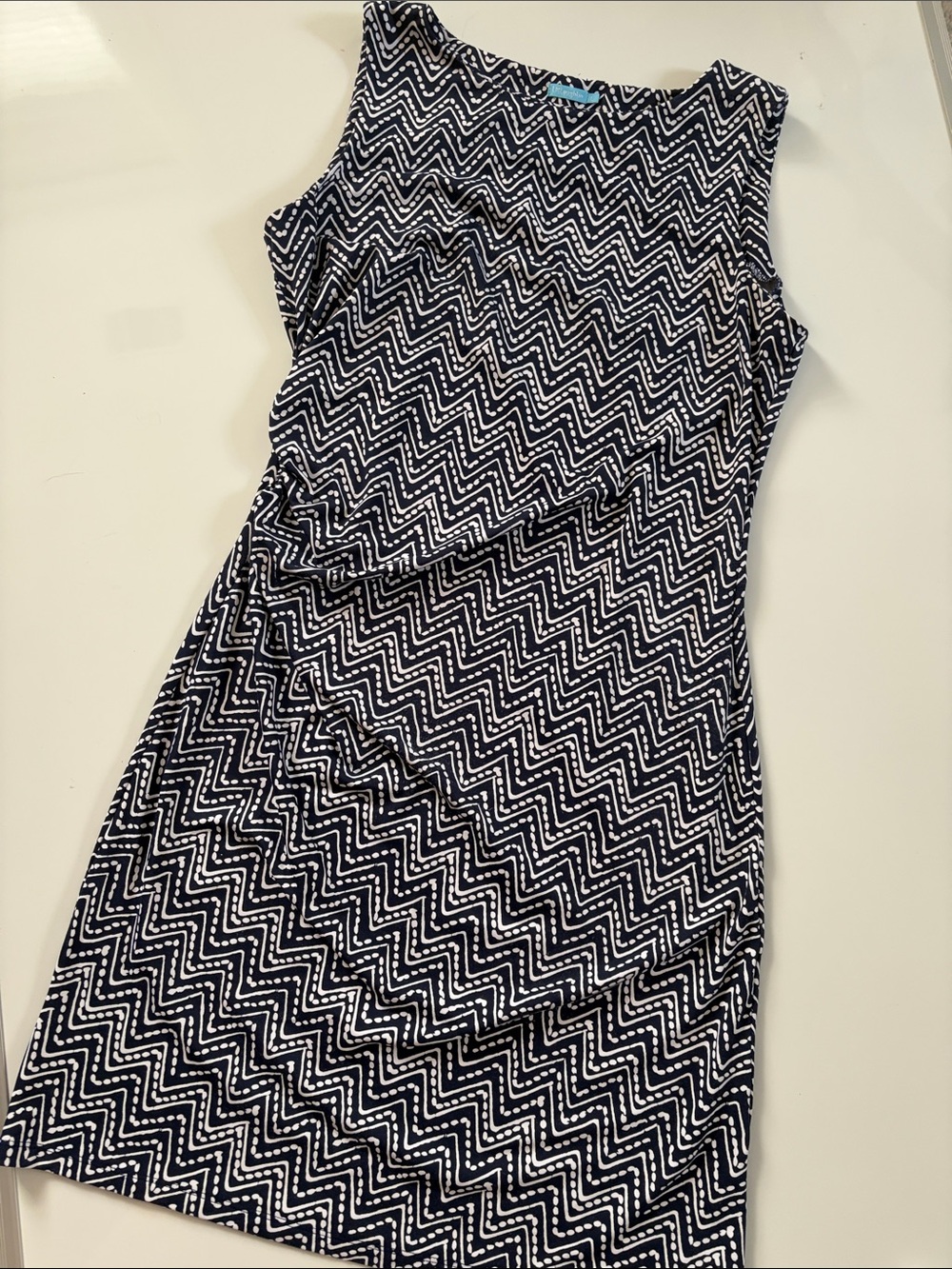 J. McLaughlin Sleeveless Ruched Navy/White Sheath Dress Catalina Cloth Large